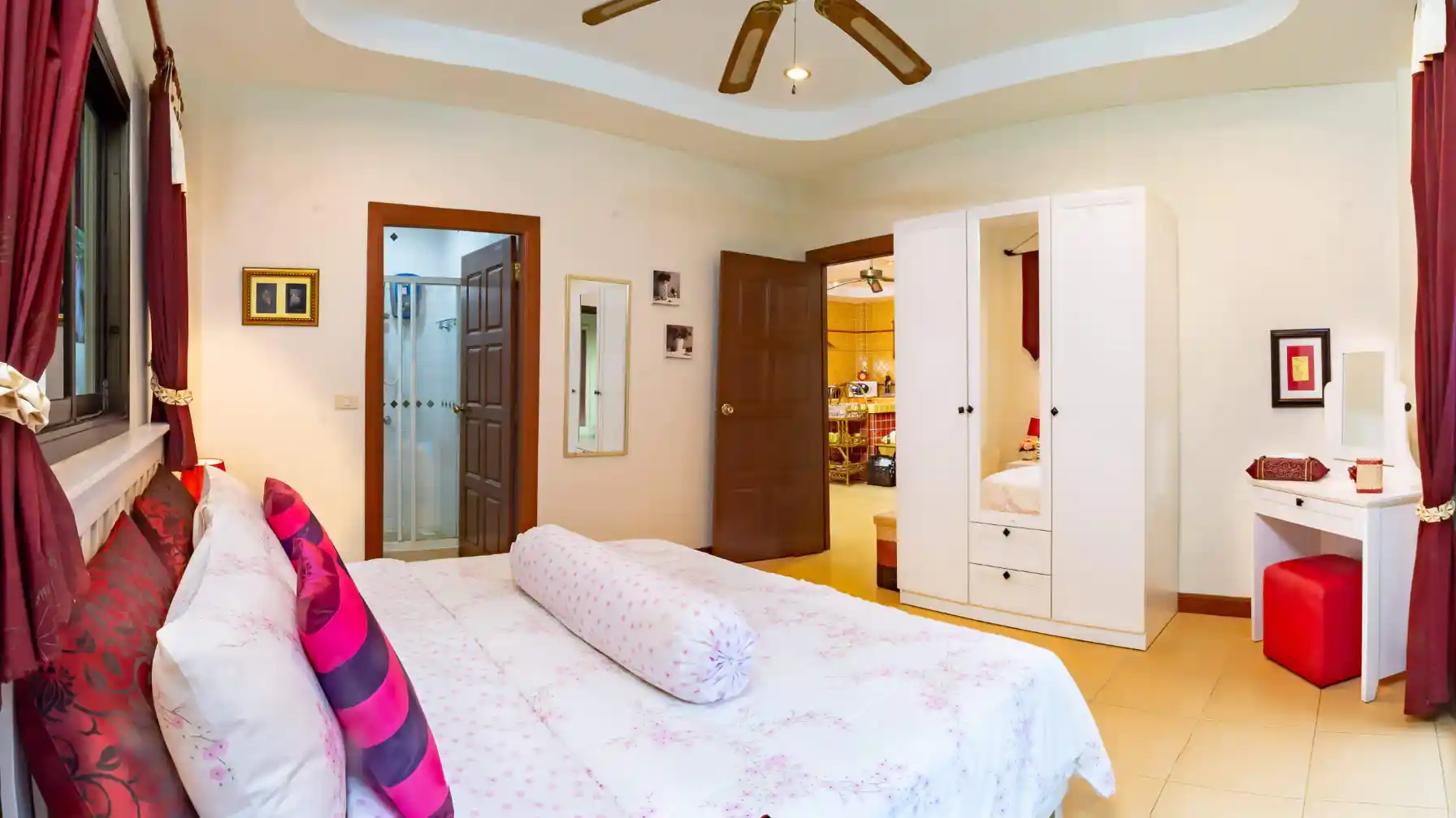 Bon Island Villa Bedroom1 1