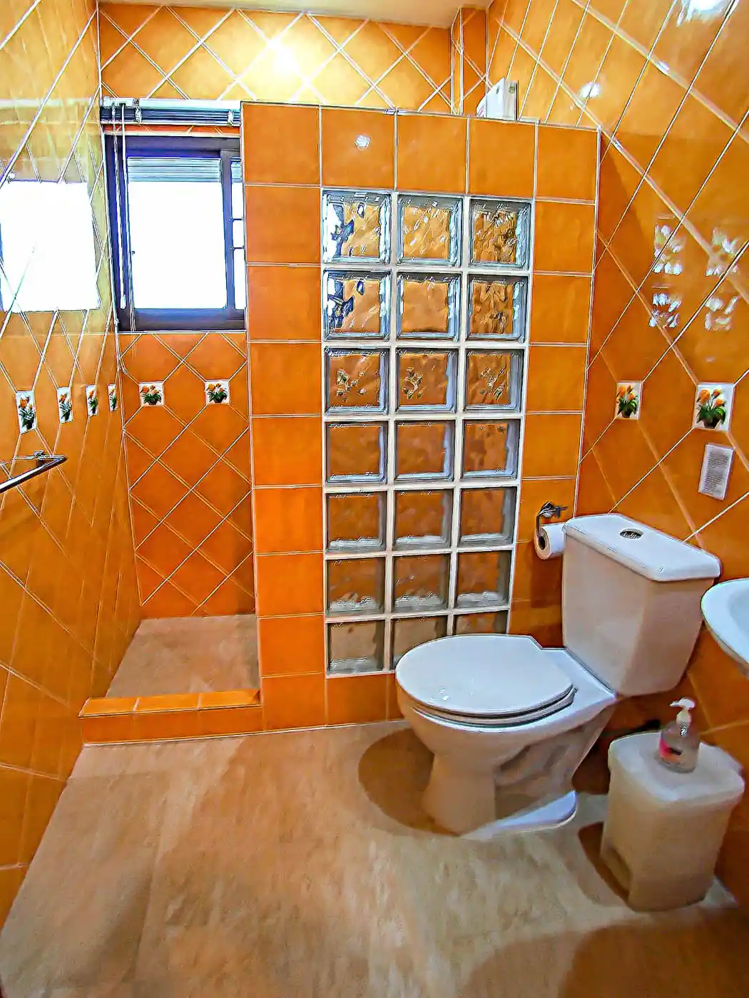 Coconut Paradise Villa second bathroom