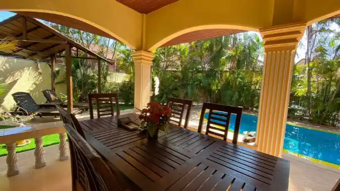 Coconut Paradise Villa patio and pool