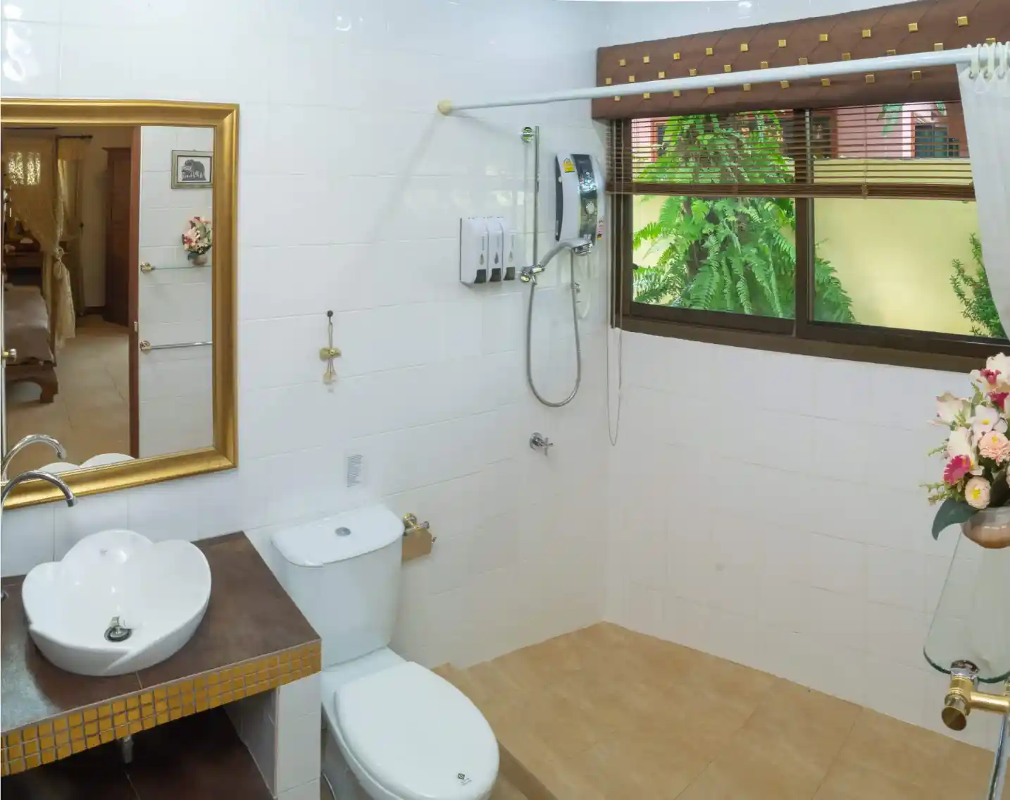 The Coconuts Villa bathroom 1 interior