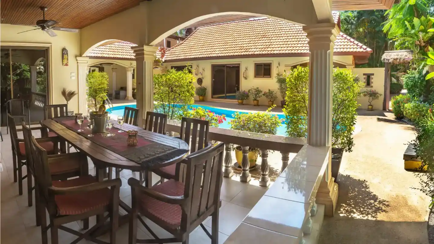 The Coconuts Villa patio seating area