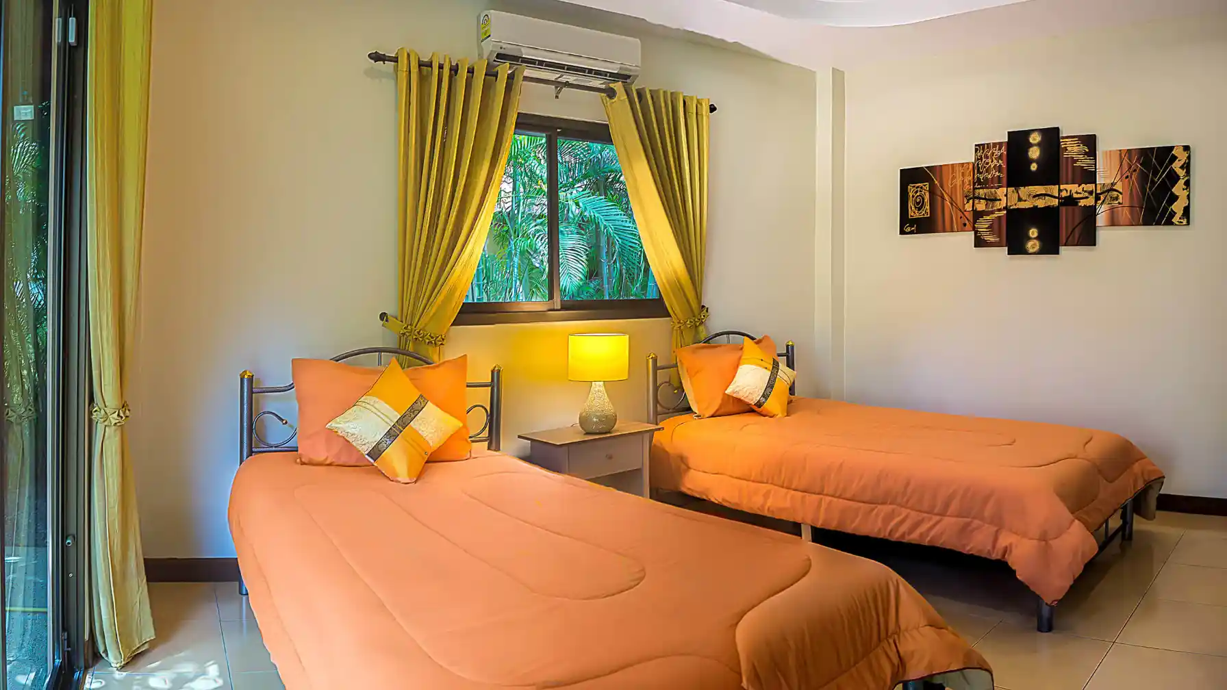 Lakeside Villa second bedroom